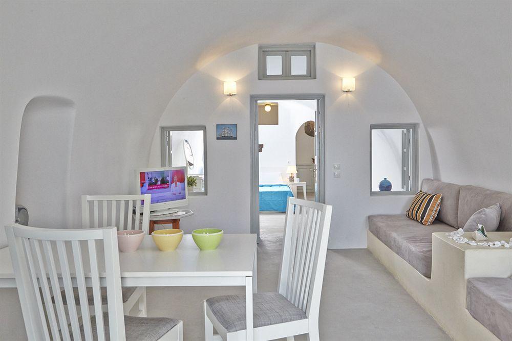 Liakada Oia Suites Dış mekan fotoğraf