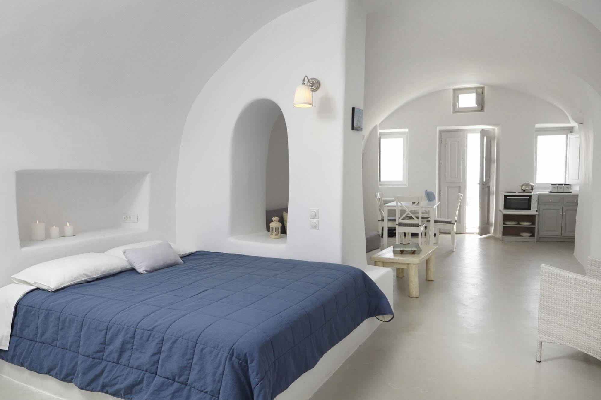 Liakada Oia Suites Dış mekan fotoğraf